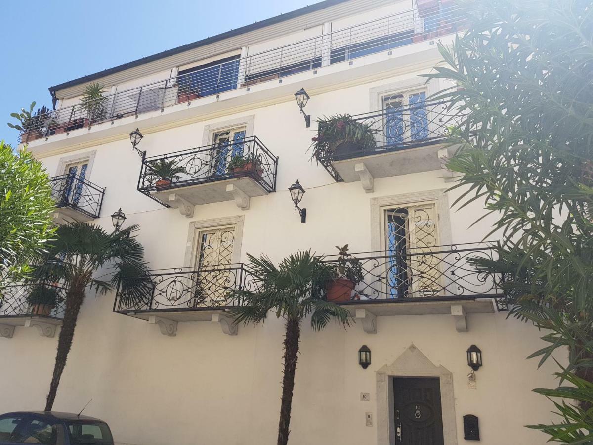 Rodeo Drive Apartment Viareggio Luaran gambar